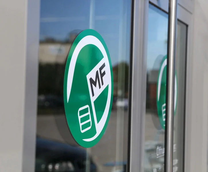 Das MF Faske Logo auf der Eingangstür